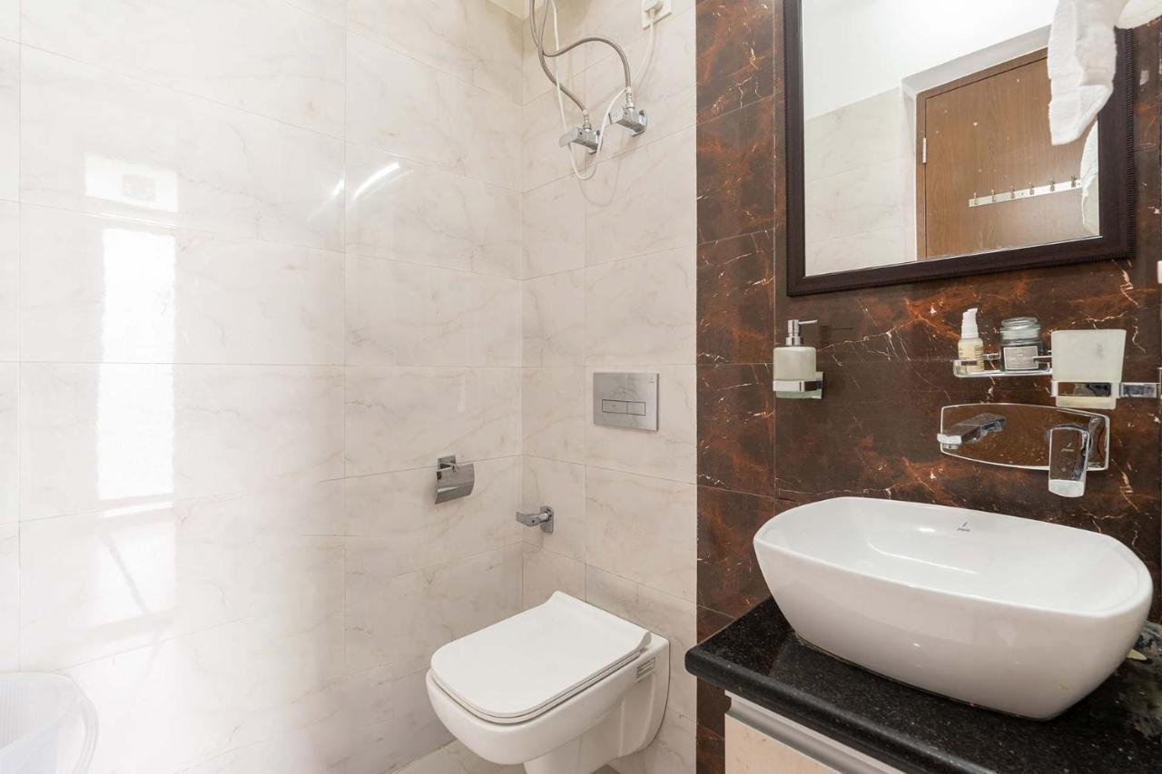 Brookvale Manor By Stayvista - Private Pool Haven With Endless Views & Indoor Fun Sohna Luaran gambar