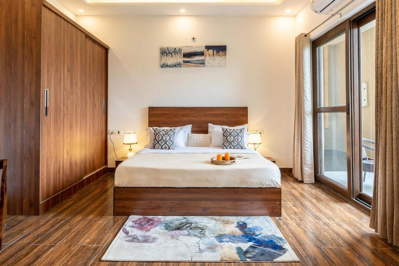 Brookvale Manor By Stayvista - Private Pool Haven With Endless Views & Indoor Fun Sohna Luaran gambar