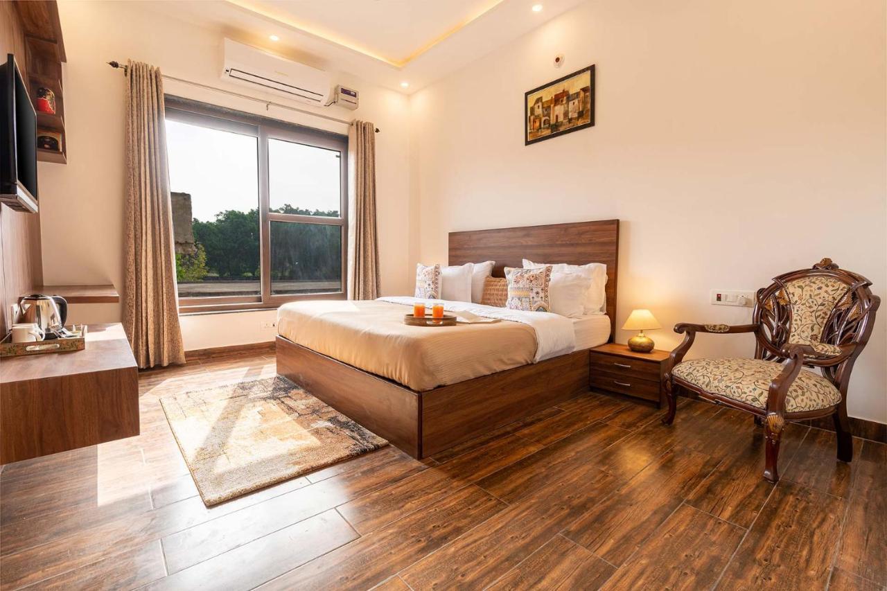 Brookvale Manor By Stayvista - Private Pool Haven With Endless Views & Indoor Fun Sohna Luaran gambar